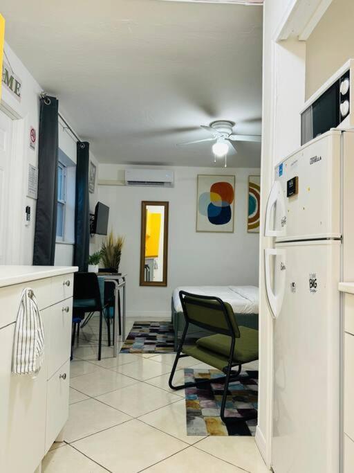 Studio With Terrace Near Hard Rock-Patio Χόλιγουντ Εξωτερικό φωτογραφία