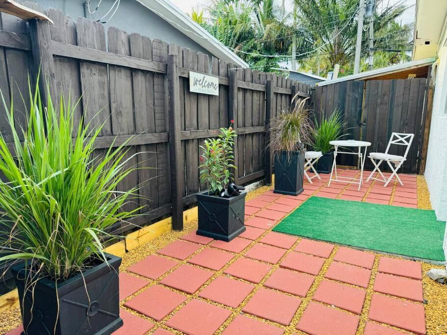 Studio With Terrace Near Hard Rock-Patio Χόλιγουντ Εξωτερικό φωτογραφία